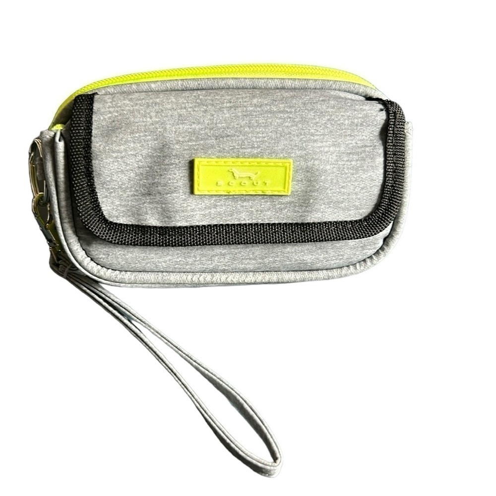 SCOUT Tote-All Package Wristlet Jersey Girl in Gray with Lime Green